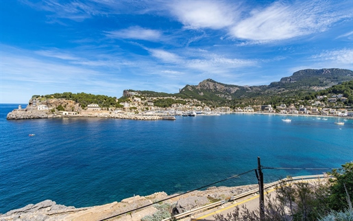 Great first sea line apartment at the harbour of Puerto de Sóller