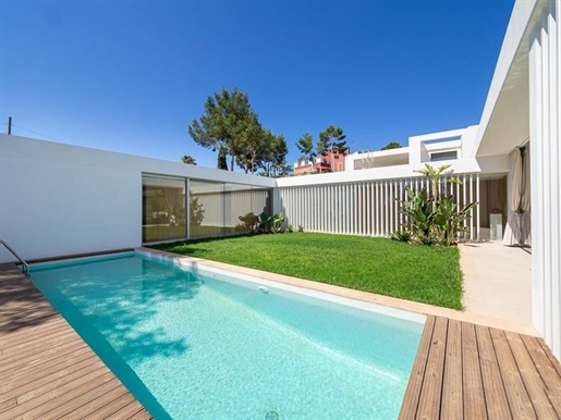 Villa minimaliste avec piscine près de la plage à Santa Ponsa