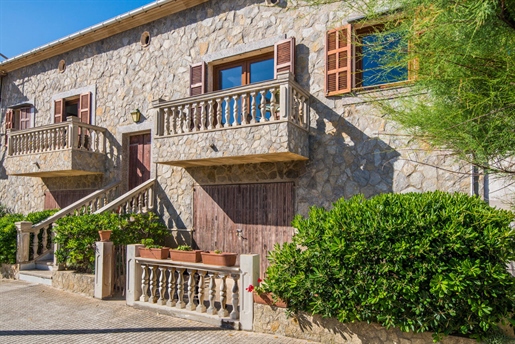 Maison isolée avec appartement de vacances en 2ème ligne de mer à Son Serra de Marina