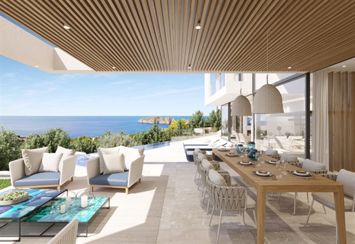 Lujosa villa nueva con piscina y hermosas vistas al mar en Santa Ponsa