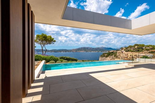 Modern, luxury newly built villa in 2nd sea line in Nova Santa Ponsa