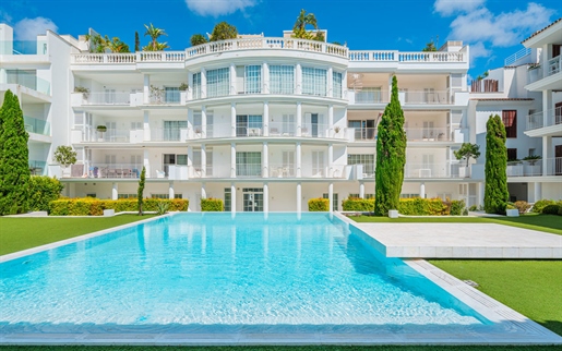 Luxury ground floor apartment with community pool in Porto Cristo