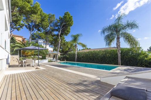 Villa moderne avec vue sur la mer et piscine à Costa d'en Blanes