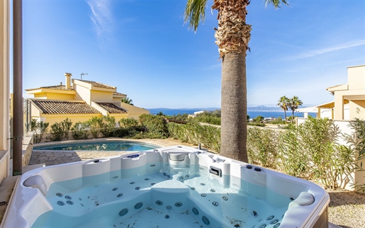 Bright sea view villa with pool in Badia Blava