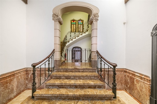 Impressive apartment with historical elements in the old town of Palma
