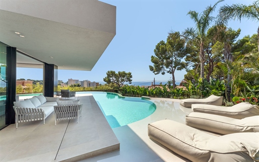 Villa de luxe nouvellement construite avec piscine et vue sur la mer à Costa den Blanes