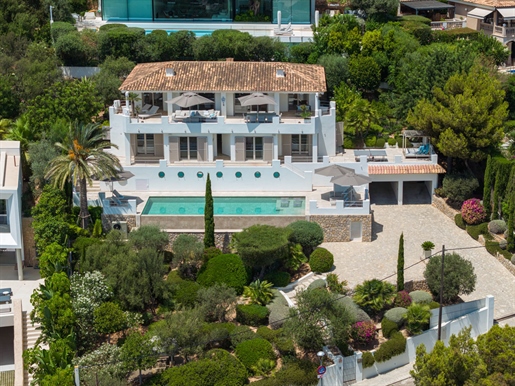 Luxury villa with pool and panoramic views to the sea in Portals Nous