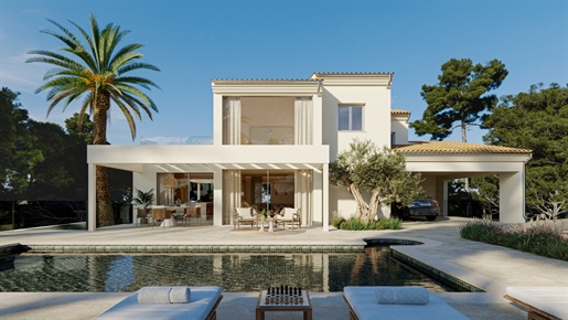 Villa rénovée avec style, piscine et vue sur la mer à Nova Santa Ponsa