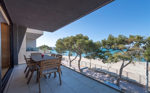 Modern apartment in 1st sea line in Puerto Alcudia