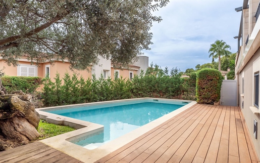 Renovado pareado con piscina, cerca del campo de golf en Palma de Mallorca
