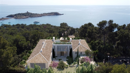 Exceptionnelle villa de luxe nouvellement construite avec des vues panoramiques spectaculaires sur 