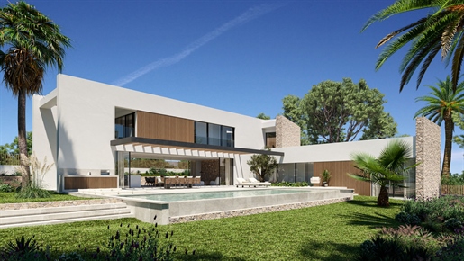 Exclusiva villa de obra nueva con piscina en la exclusiva zona de Nova Santa Ponsa