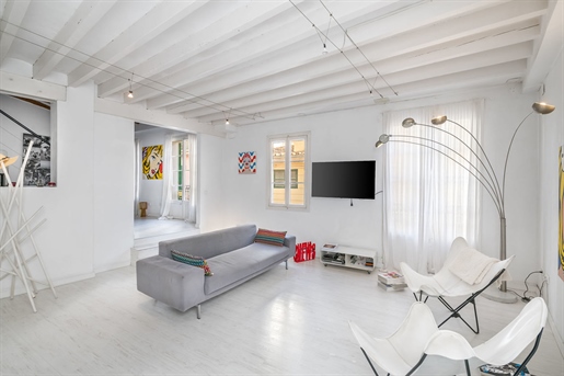 Modern duplex apartment in best old town location of Palma