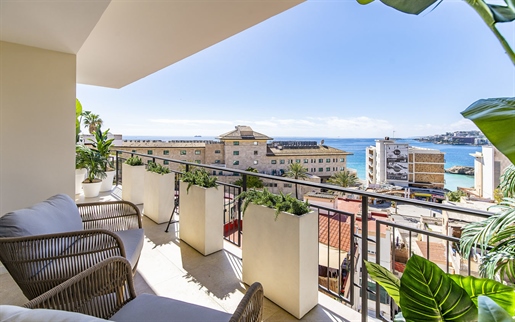 High-Quality renovated sea view apartment in Cala Major