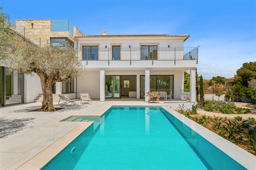 Hübsche Neubau-Villa mit Pool und Teilmeerblick in Sol de Mallorca