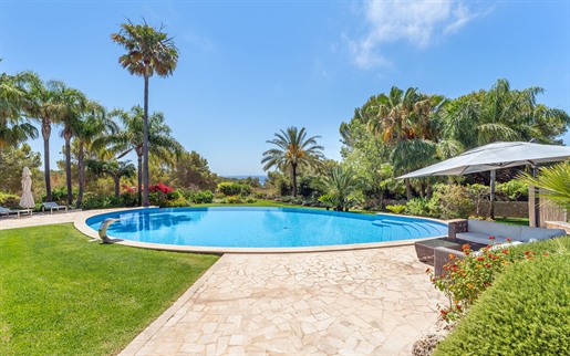 Fascinating luxury villa with pool and fantastic sea views in Cala Vinyas