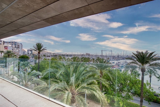 Exclusief gloednieuw appartement in 1e zeelijn in Palma