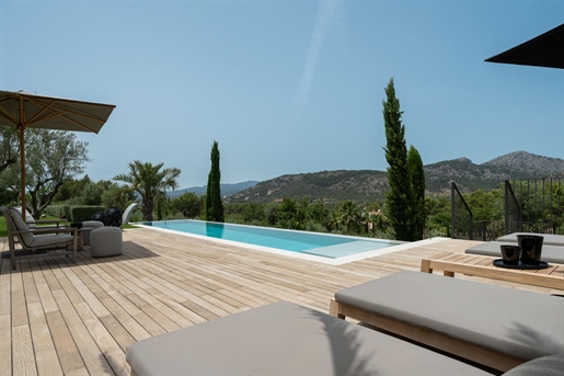 Neubau-Finca mit traumhaftem Bergblick in der Nähe von Bunyola