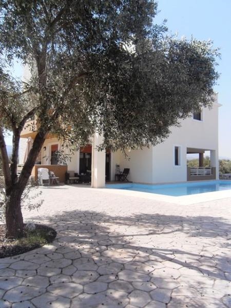 5 Bedrooms - House - Crete - For Sale - 18373-Eurh01