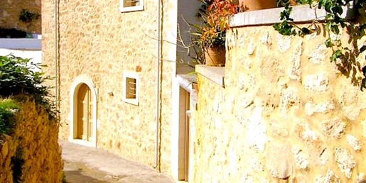4 dormitoare - Casă - Creta - de vânzare - 18373-Qps13
