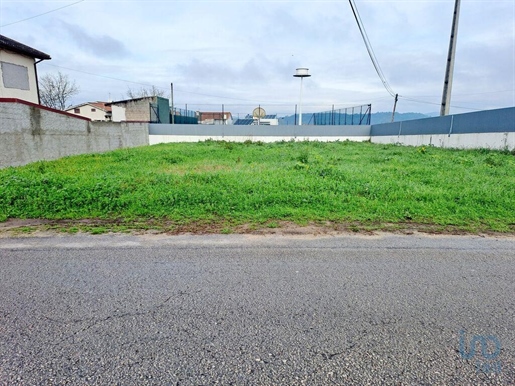 Terrain à Lousã e Vilarinho de 180,00 m²