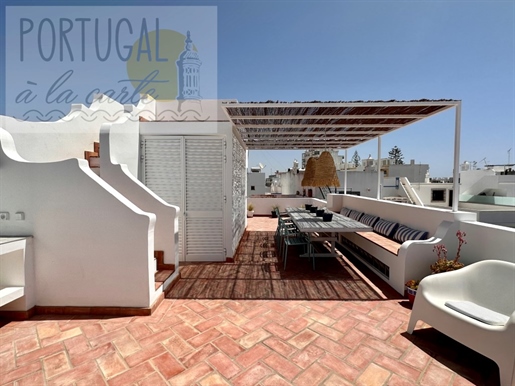 Beautiful typical town house I 4 bedrooms I Completely renovated I Large roof terrace I Sea view I H