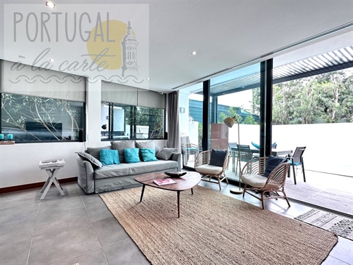 Elegant contemporary villa I 3 +1 bedrooms I Terraces I Patio I Swimming pool I Quinta dos Amigos Al