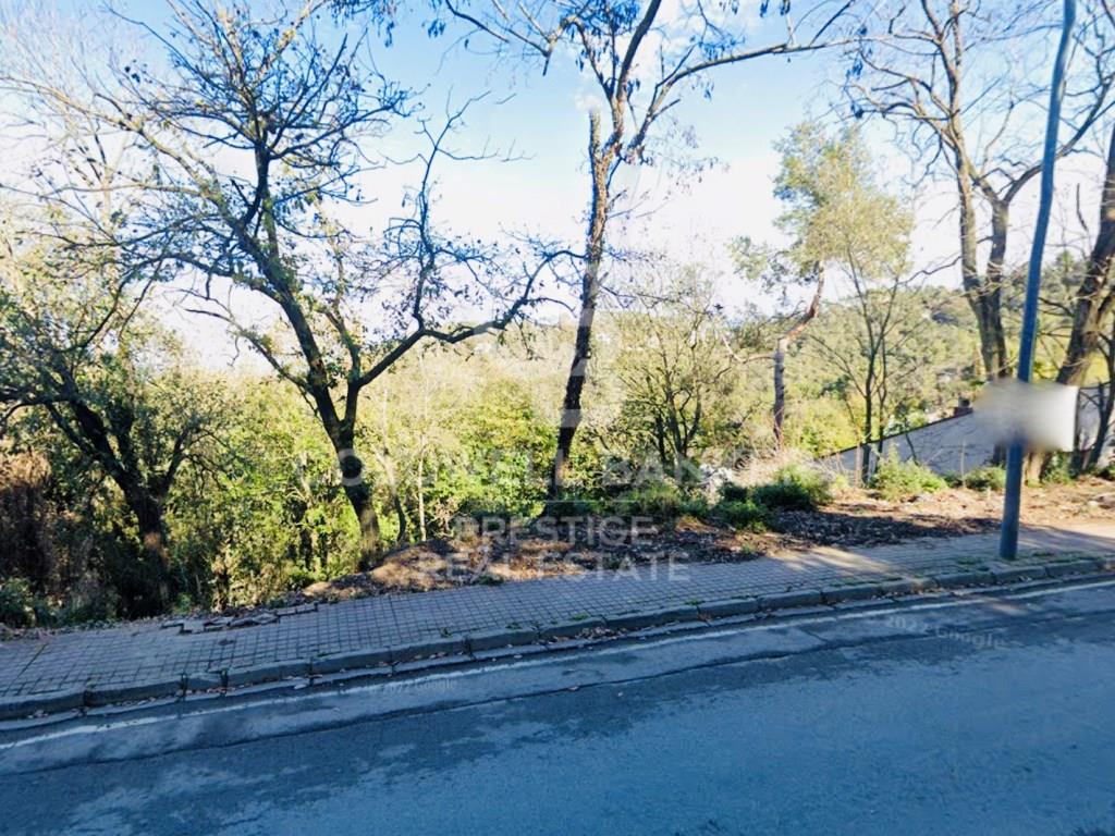 Plot for sale in Les Planes, Sant Cugat - Natural surroundings and great building potential.