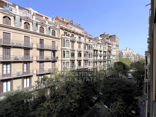 Appartement à vendre à Dreta de L'Eixample avec vue sur La Pedrera