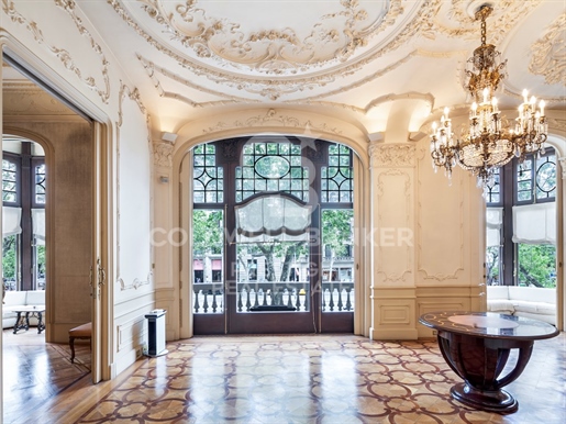 For sale stunning modernist flat in the emblematic Paseo de Gracia