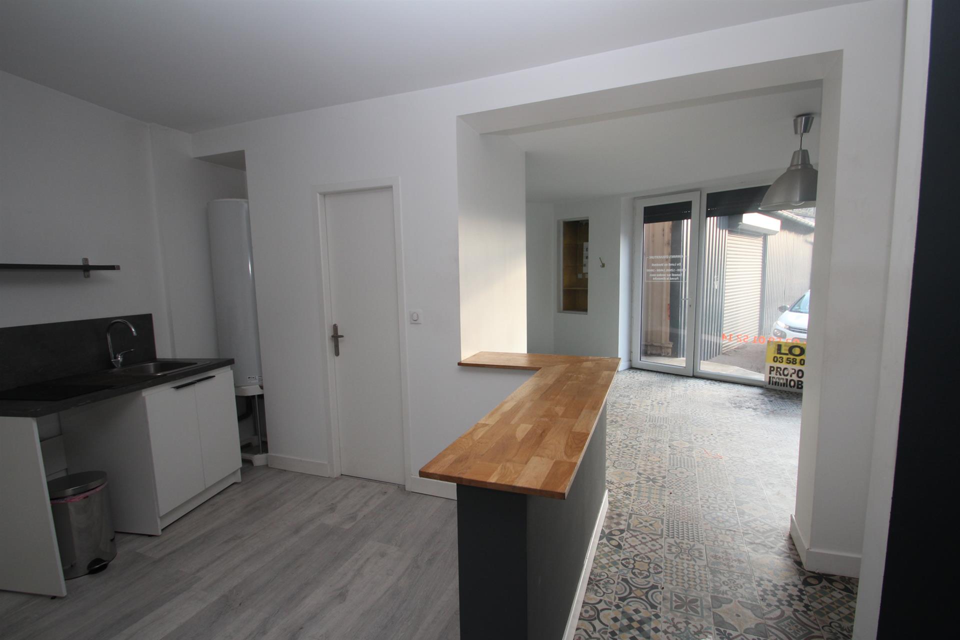 Maison à louer, 131m², Saint-Léger-des-Vignes