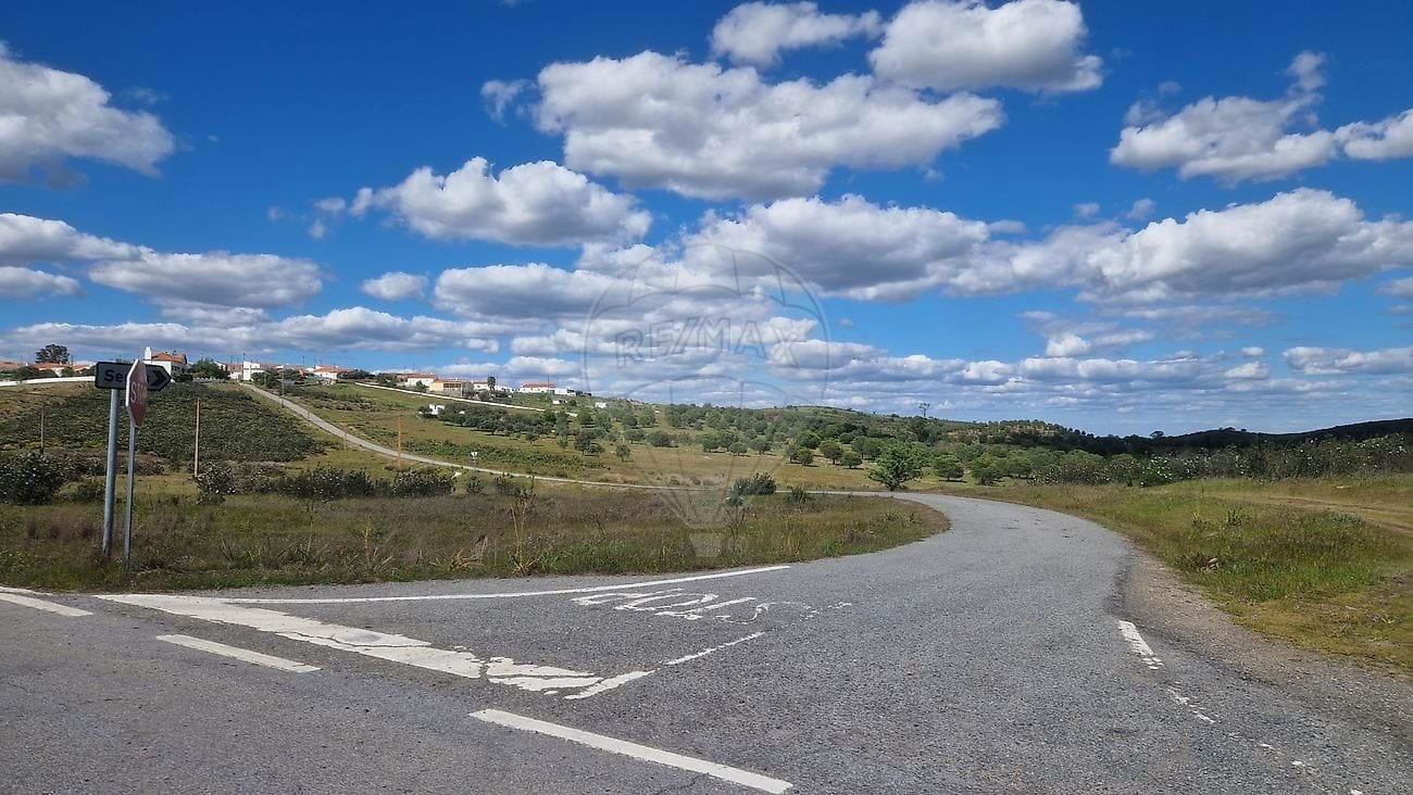 Land for sale in the parish of Espirito Santo, Mértola, with 12,725 hectares of arable land, in an a