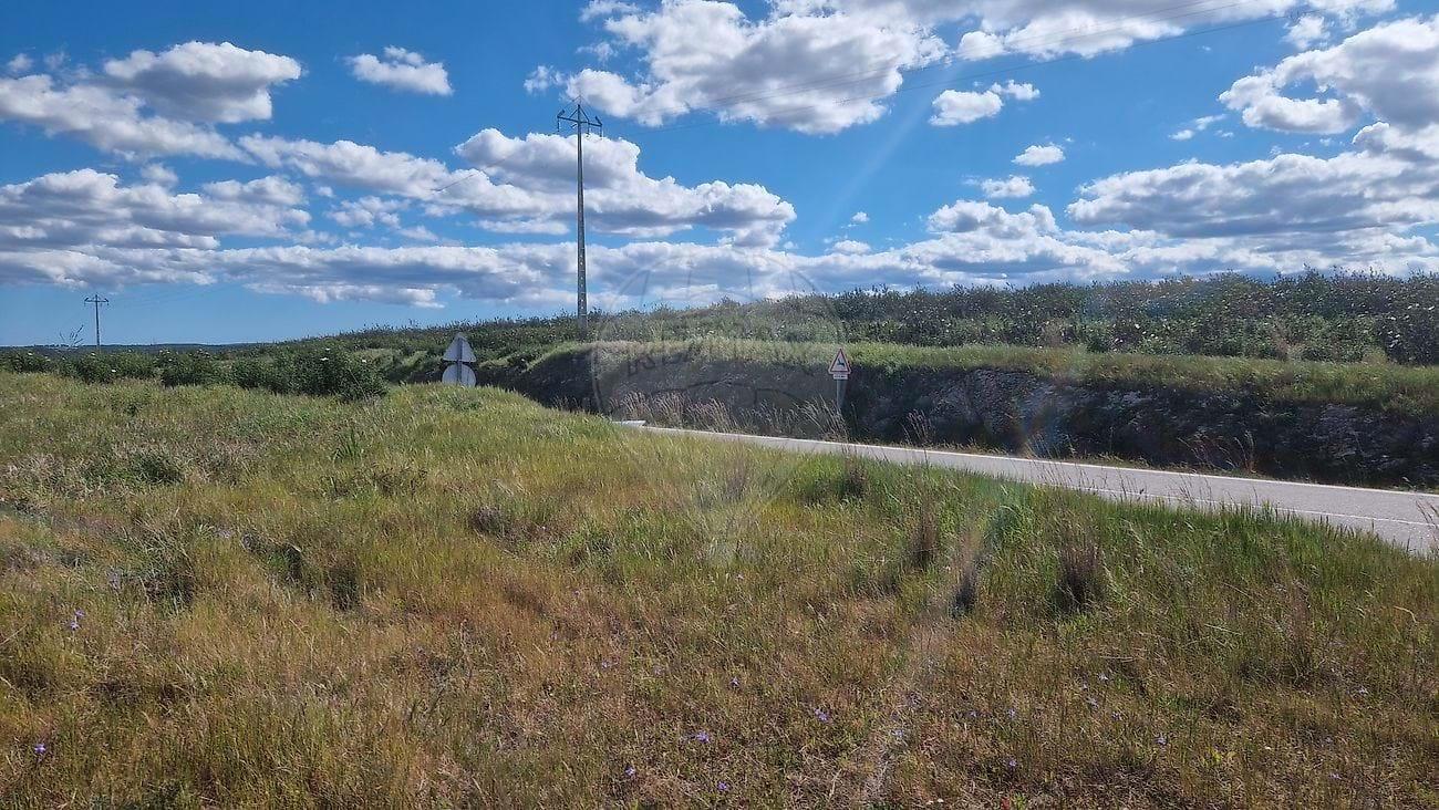 Land for sale in the parish of Espirito Santo, Mértola, with 12,725 hectares of arable land, in an a