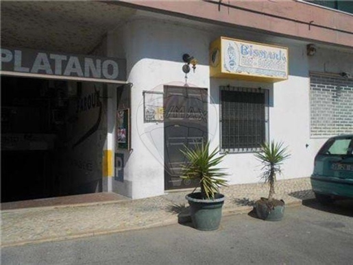 Store for sale in Carcavelos e Parede, Cascais