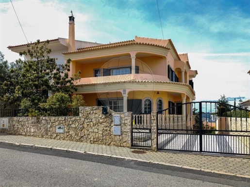 Maison T4 à vendre au Monténégro, Faro