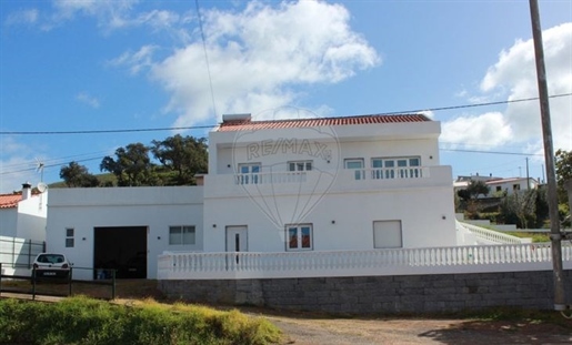 Moradia T4 à venda em Portimão, Portimão