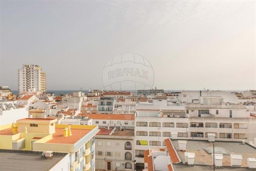 Condo/Apartment T2 for sale in Monte Gordo, Vila Real de Santo António