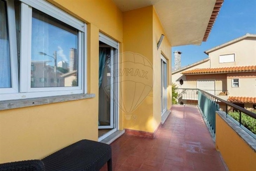 House T3 for sale in Carcavelos e Parede, Cascais