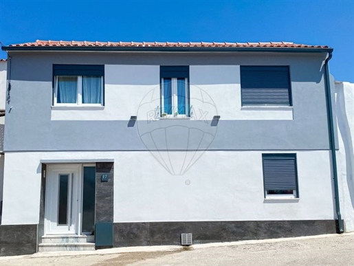 House T3 for sale in Miragaia e Marteleira, Lourinhã