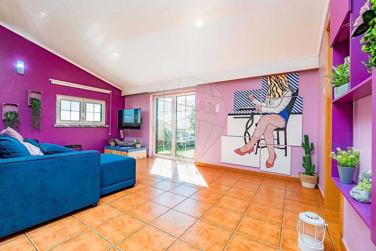 7-Bedroom villa comprising 3 independent units, with sea views, in Atalaia, Lourinhã