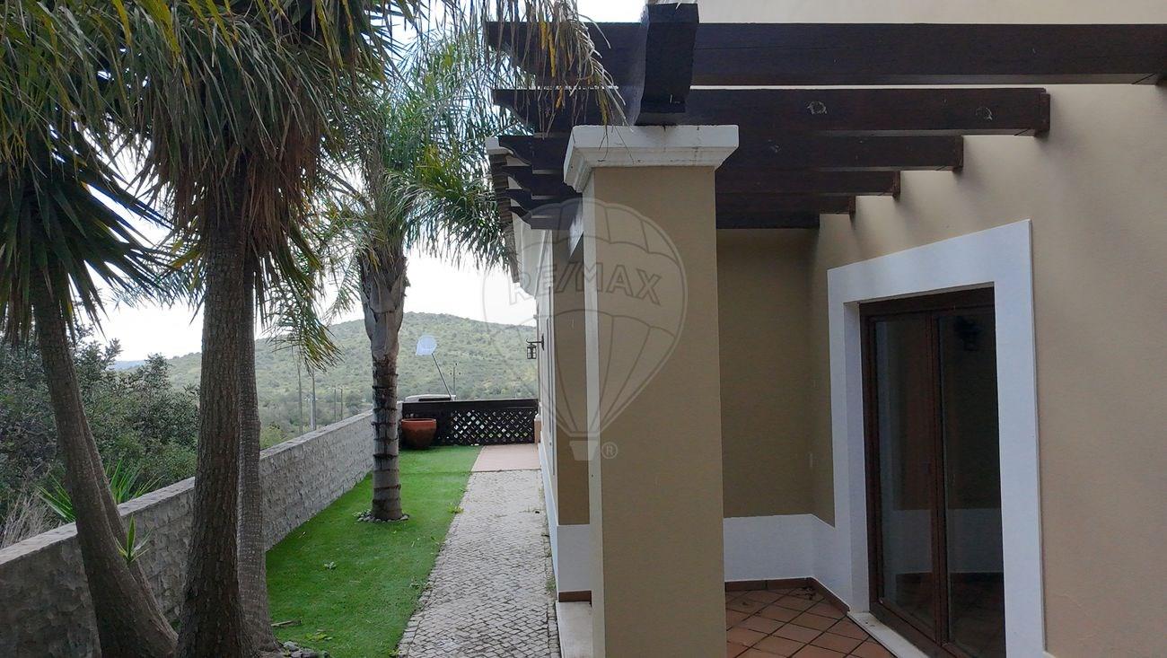 Alojamiento T4 Para venta