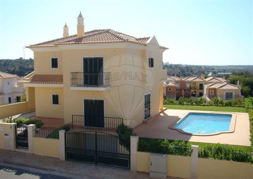 House T3 for sale in Alcantarilha e Pêra, Silves