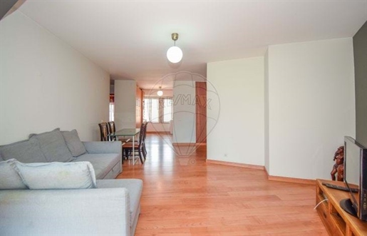 Condo/Apartment T2 for sale in Carcavelos e Parede, Cascais