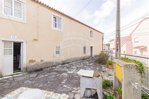 House T5 for sale in Barcarena, Oeiras
