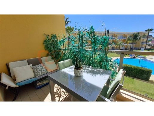 Excellent 2 bedroom apartment for sale in Albufeira Marina