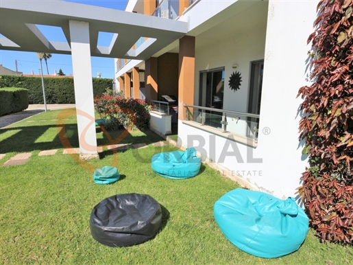 Fantastic 1 bedroom apartment with pool for sale in Albufeira, Algarve.