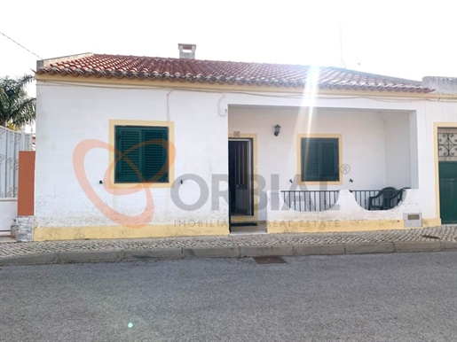 Single storey house for sale T2+1 in Algoz, Silves