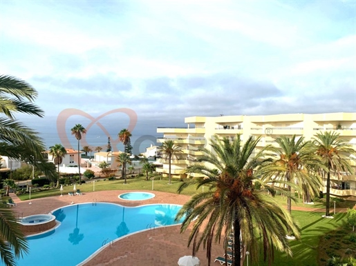 Fantastic 2 bedroom apartment for sale with sea view and walk to the beach