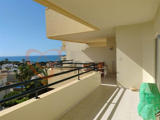Fantástico Apartamento T1 para venda com vista mar e a pé da praia