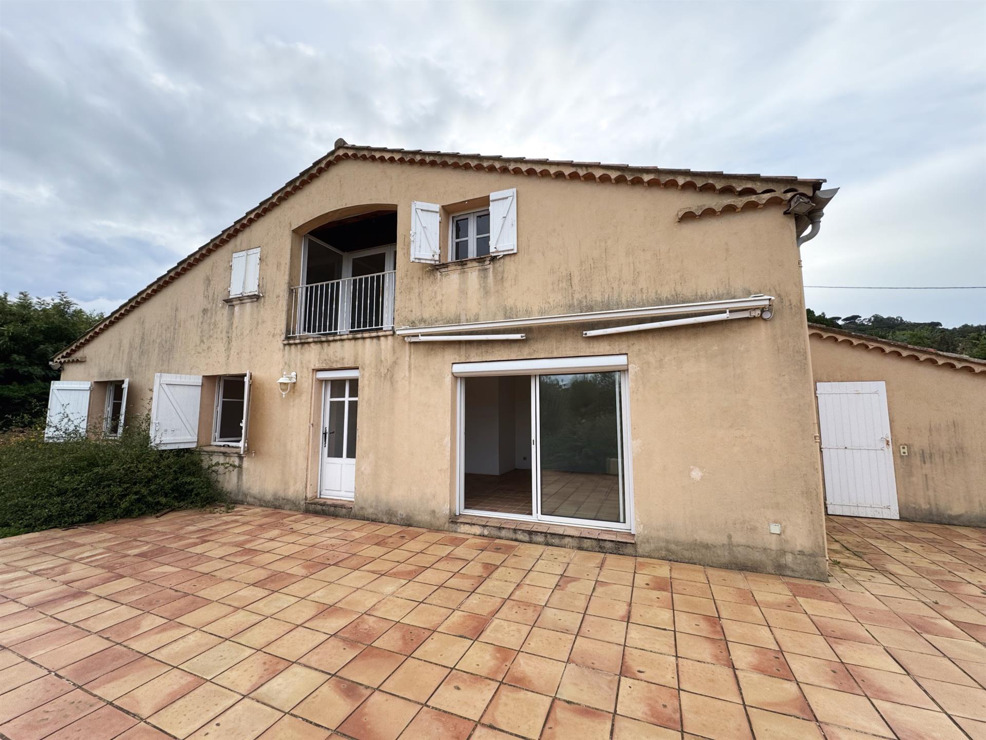 Sale - House with Building Permit - Saint-Tropez